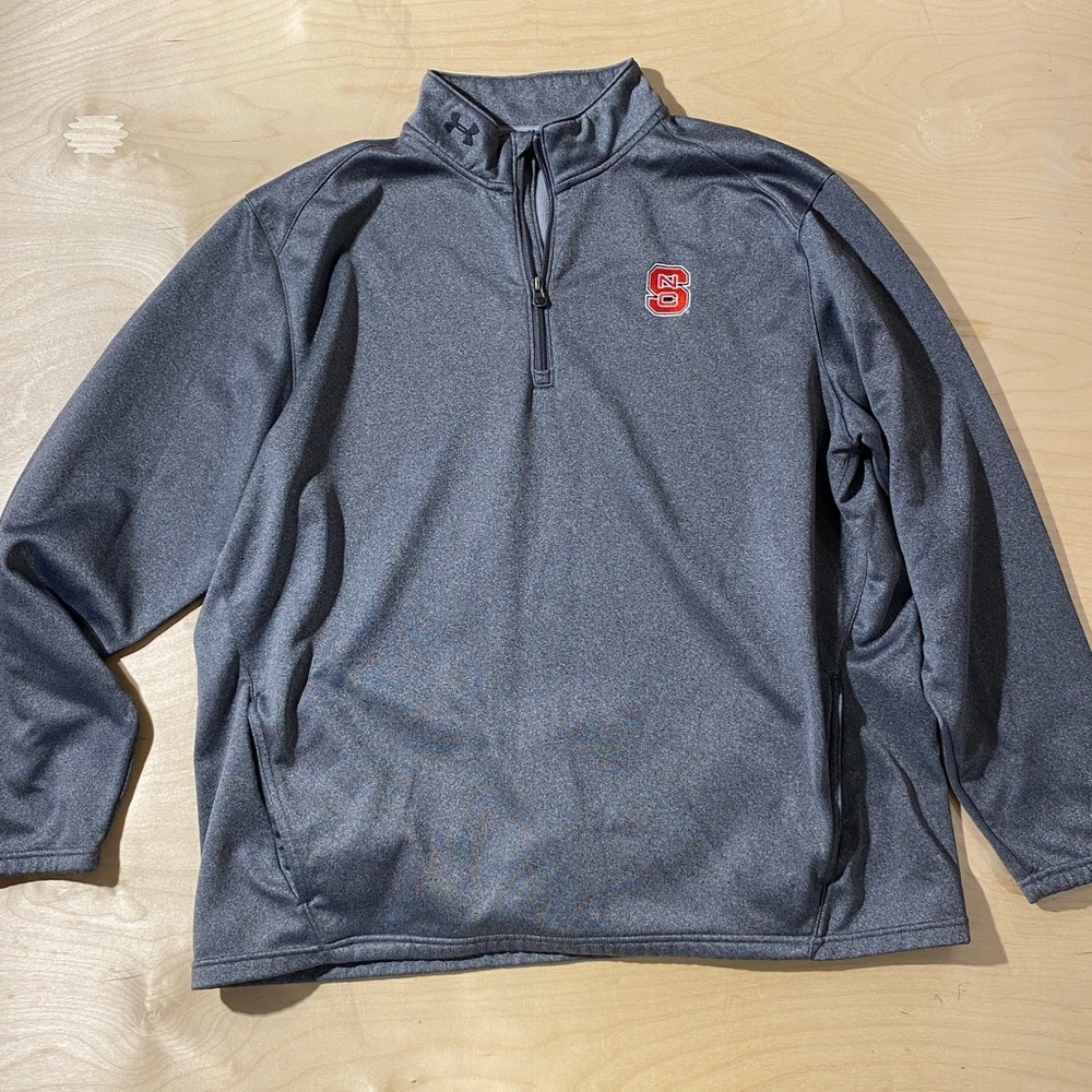 Under Armour Dark Gray Quarter-Zip Men's Pullover with NCSU Emblem XL (NS)
